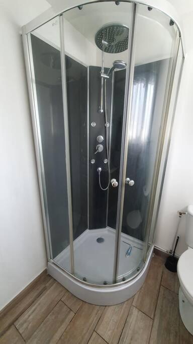 V18 Ideal Pro, Universite, E Valley, Axes Auto Cambrai Exterior photo